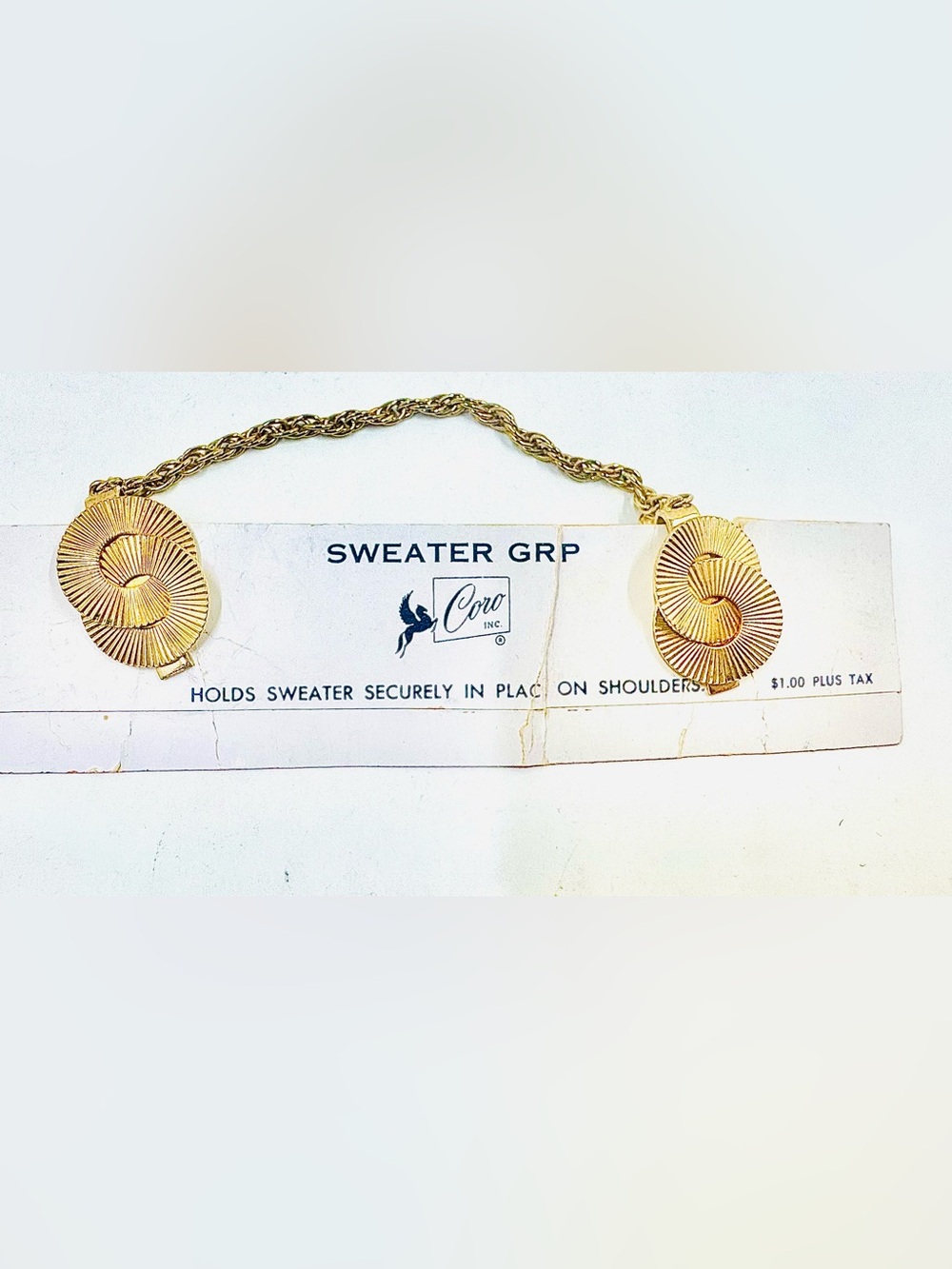 NWT Vintage Coro Merry / Whirl Coro Scroll cardigan clips on collectors item